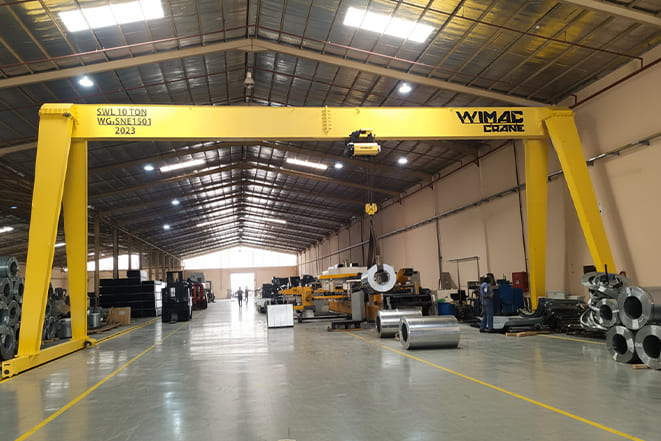 Gantry crane single girder