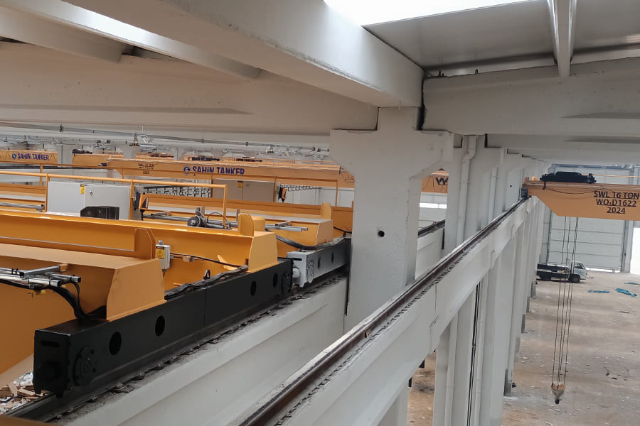 Struktur crane double girder